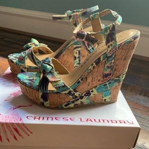 Chinese Laundry Z-Danger Wedge Sandal!